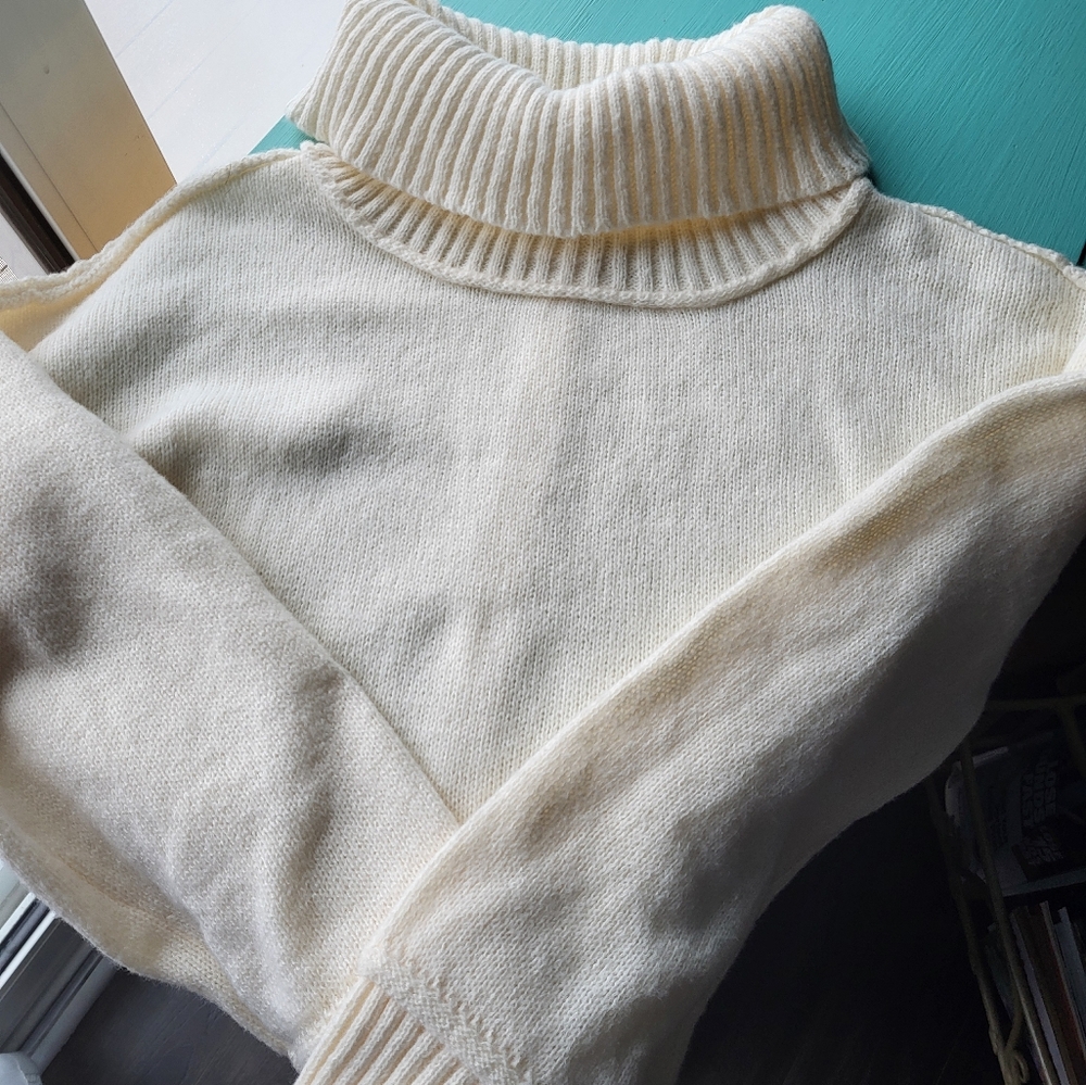 Large sweater Ivory Color - Picture 4 of 4